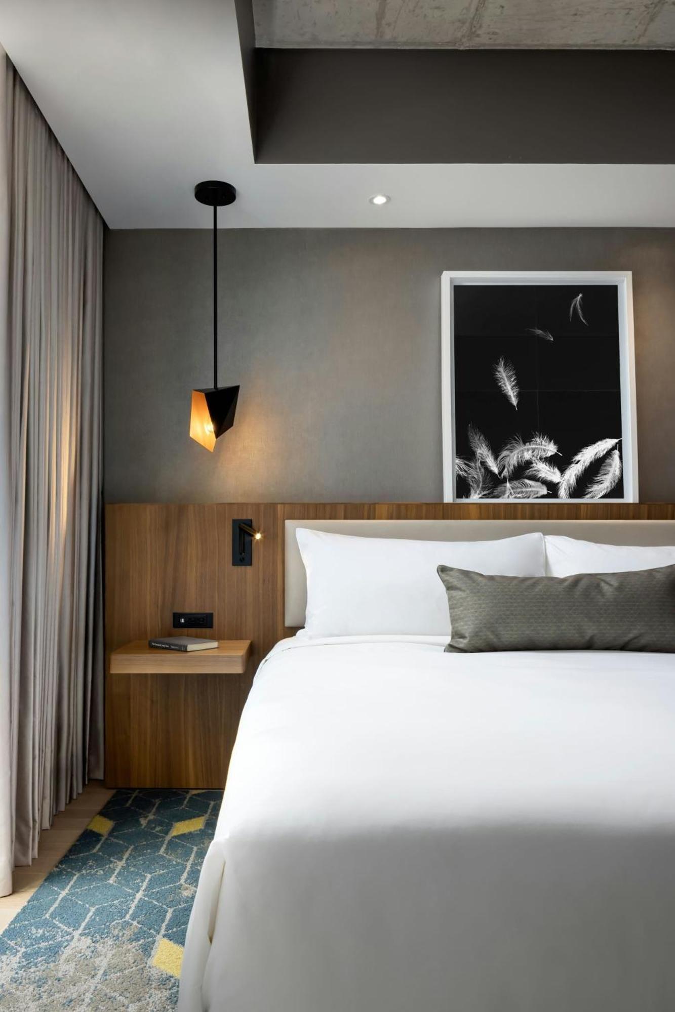 Humaniti Hotel Montreal, Autograph Collection Екстер'єр фото